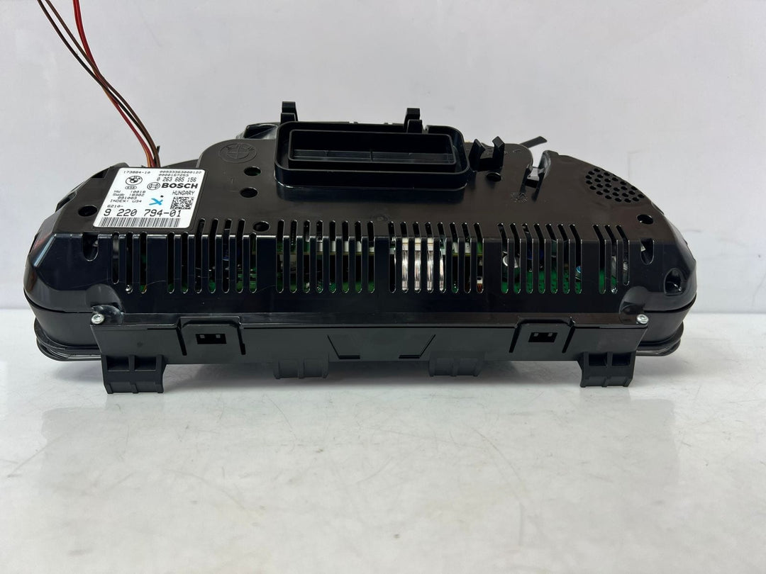2009-2013 BMW 750i 7 Series F01 F02 F03 F04 4.4L Instrument Cluster 9220794 OEM