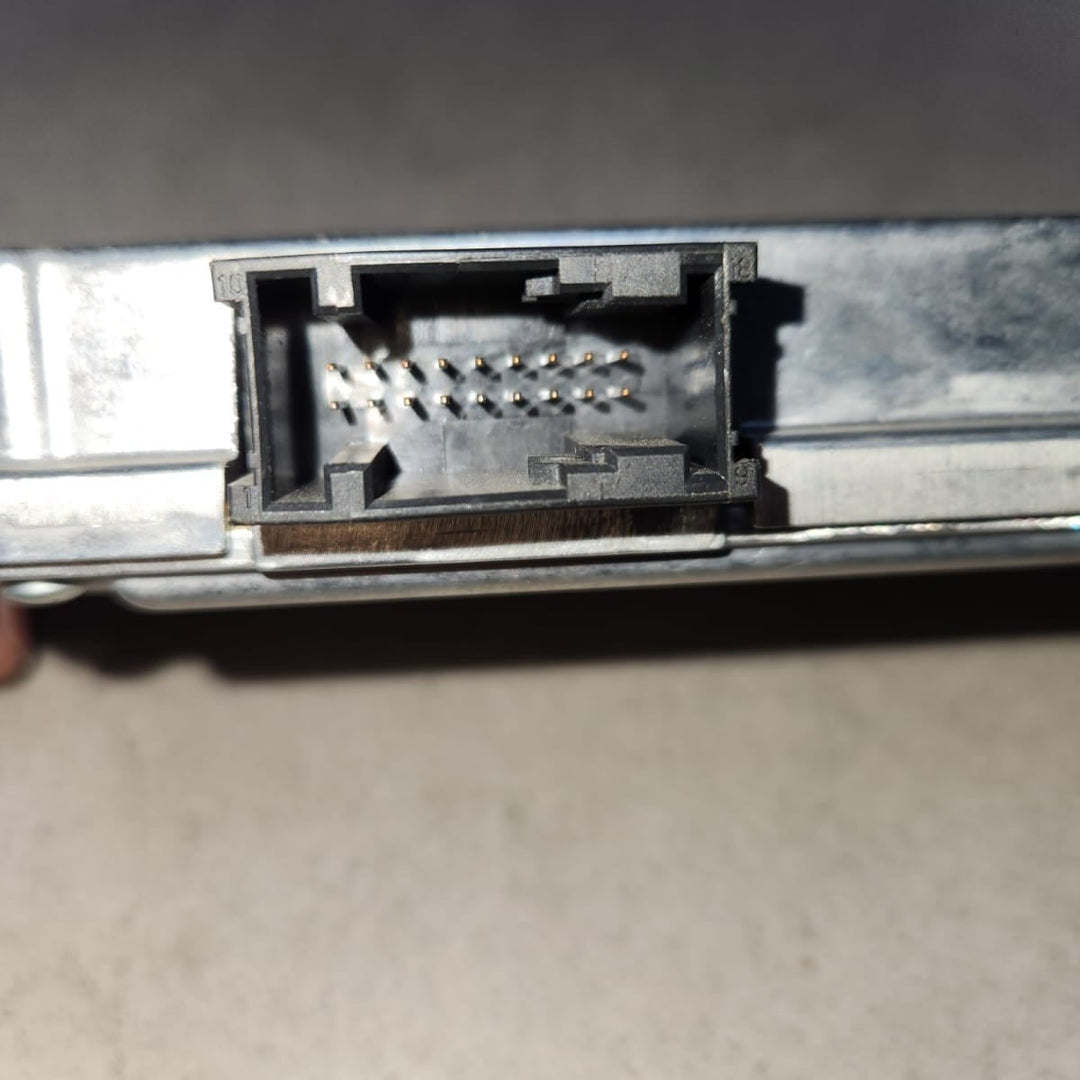 BMW Camera Control Unit 6808799 7 Series G11 G12 and select F90 F97 G01 G30 
