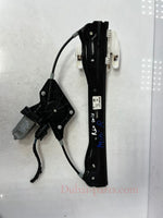 Bild in die Galerieansicht laden, 2011-2017 Mini Cooper Countryman R60 Rear Right Window Regulator 9800636 OEM