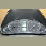 Bild in die Galerieansicht laden, 03-06 Mercedes-Benz W203 C-Class Instrument Cluster Speedometer A203 5408747 OEM