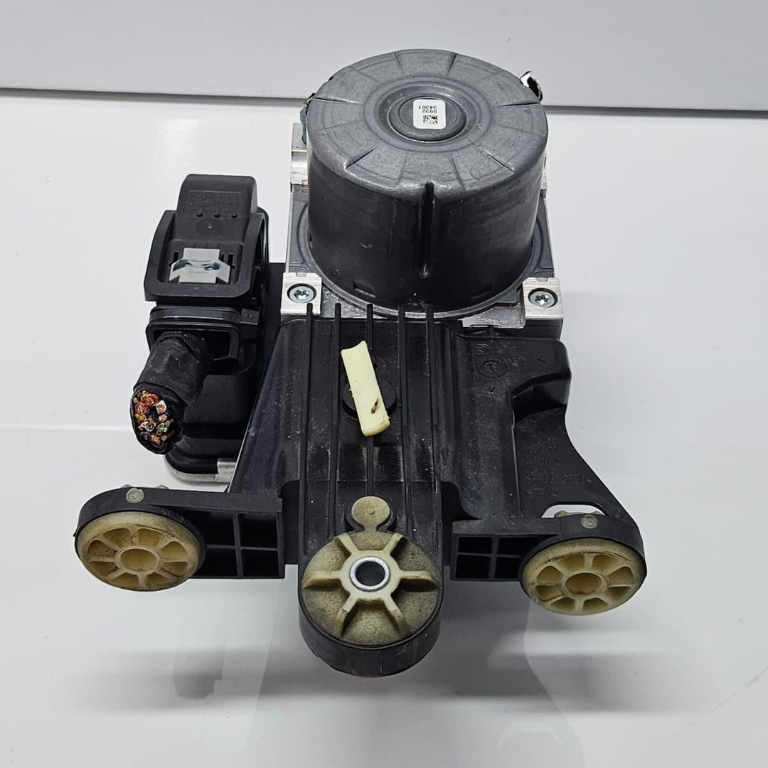 5A2A748-2020-2025 BMW 320i G20 Abs Pump Module Assembly OEM