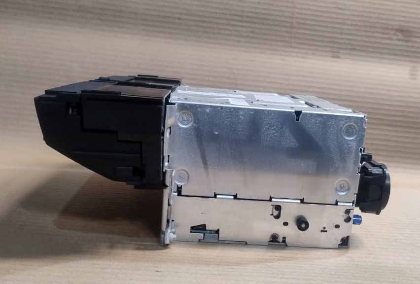 BMW X5 E70 CD RADIO PLAYER HEAD UNIT GENUINE BMW -  9147618