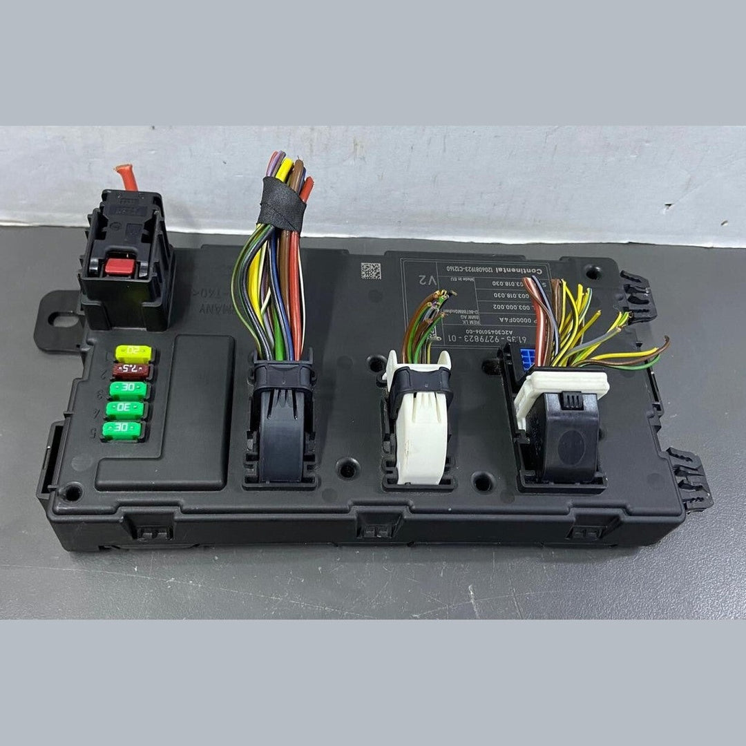 OEM BMW F20 F21 F30 F31 REM Rear Electronic Module Fuse Box Control Unit 9279823