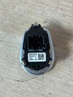 Bild in die Galerieansicht laden, BMW OEM N47N F30 ENGINE CONTROL UNIT DDE ECU SET 8579480 +KEY+START BUTTON