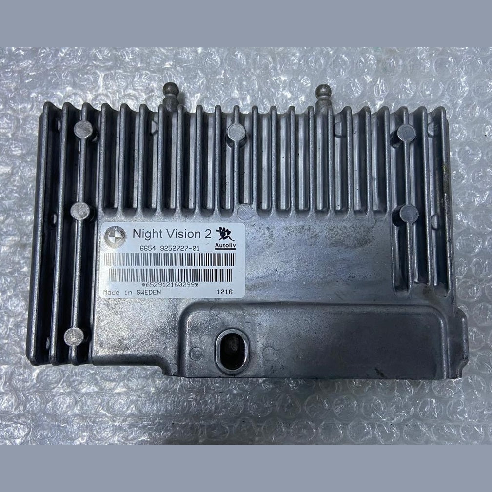 OEM BMW 5 7 F01 F02 F06 F10 F11 Night Vision Camera Control Unit Module 9252727