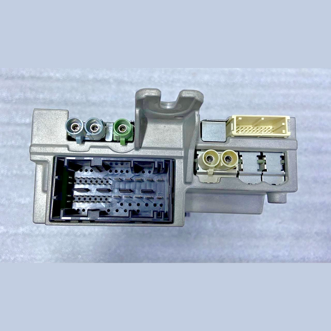 OEM BMW G30 G11 F92 G01 G02 G06 G07 Harman Becker RAM BASE DAB Amplifier 7928588