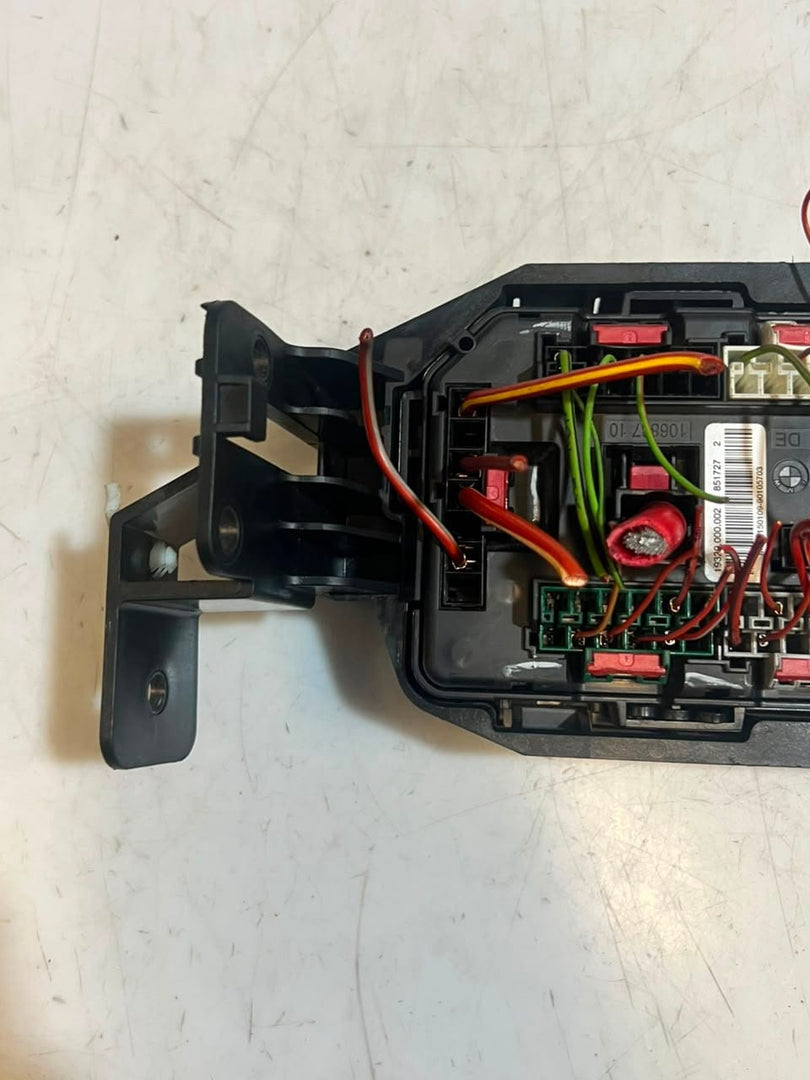 BMW F15 X5 and F16 X6 35iX Front Power Distribution Fuse Box 9316568 OEM