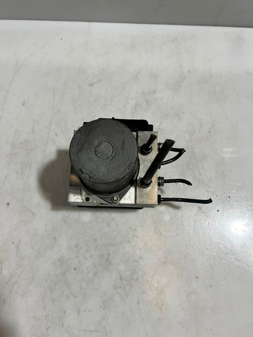 BMW 5 Series E60 E61 E63 E64 ABS Pump with Control Module 6766300 OEM