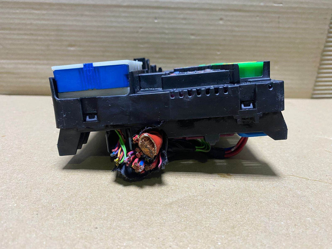 2018 BMW 430i Power Distribution Box 9393144, G11 G12, 750i, and 430i