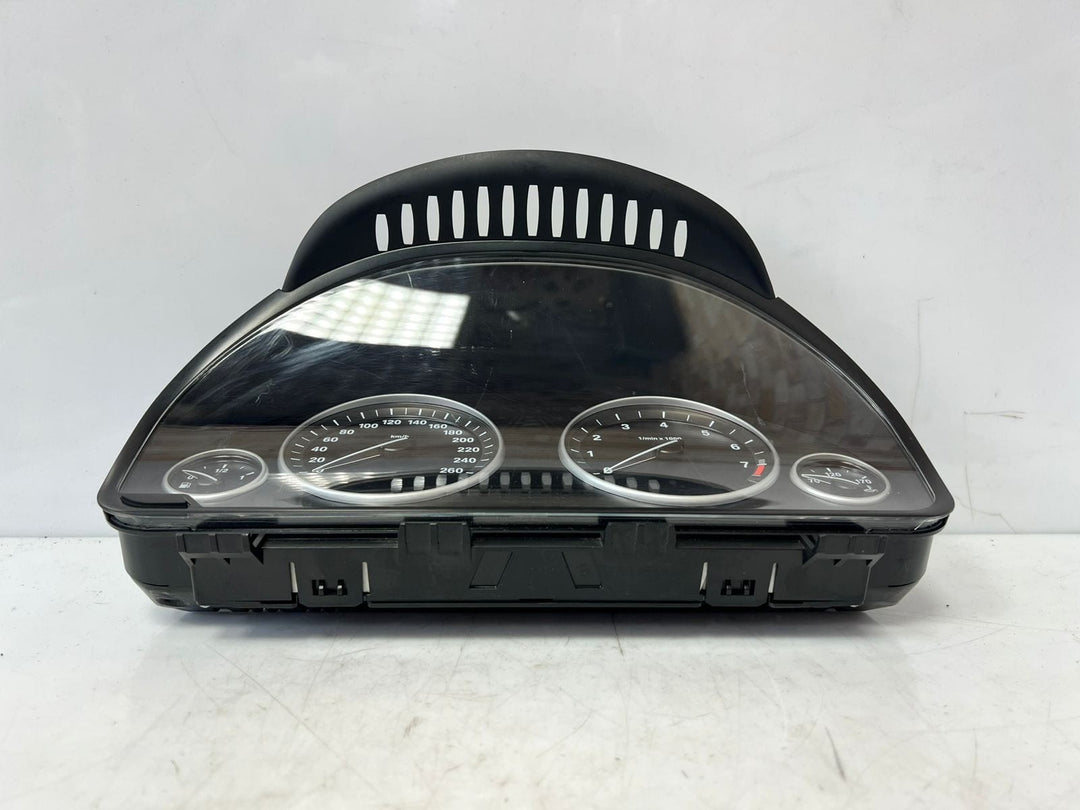 2010-11 BMW 528i F10 F11 F18 F07 535I Instrument Cluster SPEEDOMETER 9227601 OEM