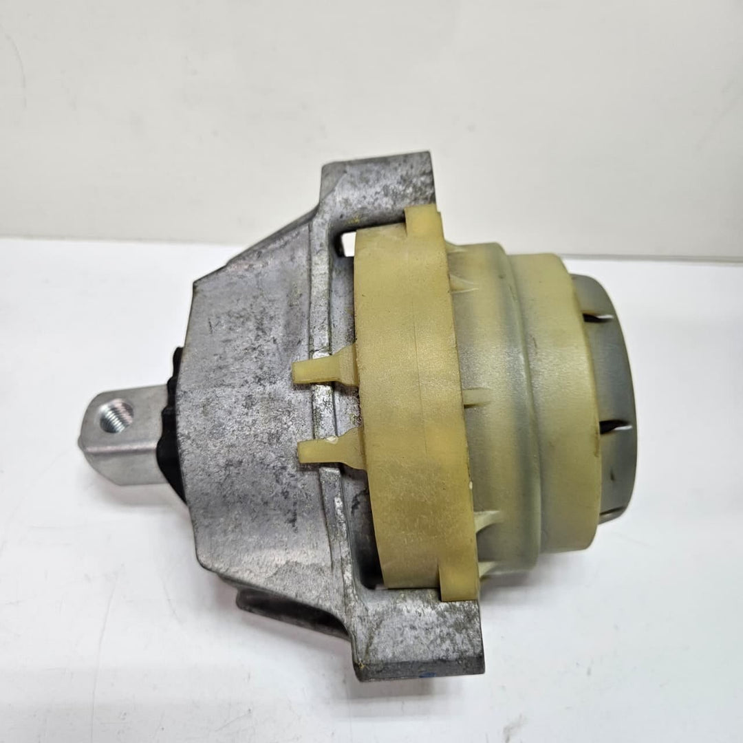 2018-2023 BMW  5 Series G30 F90 B48B20 530e Engine Mount 6860491