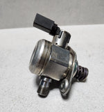 Bild in die Galerieansicht laden, 2022-2024 Mercedes-Benz SL63 AMG High Pressure Fuel Pump A1770700501  