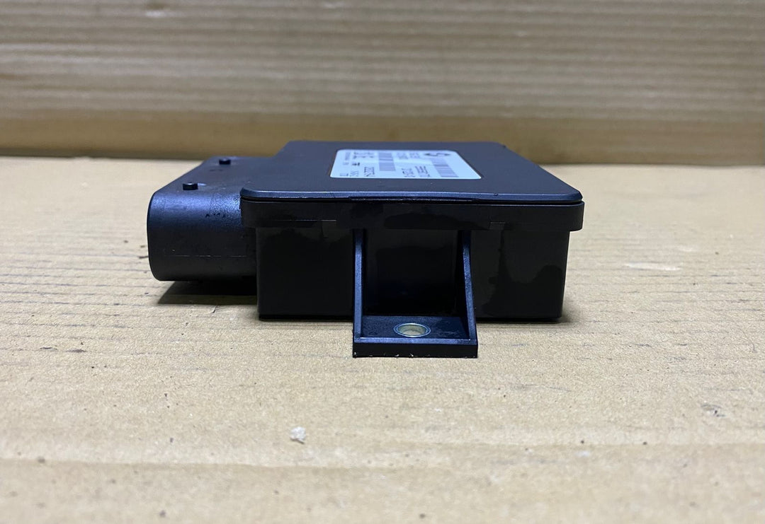 2011-2018 BMW X3 Parking Brake Control Module 6850955 X3 F25 and 5 Series F10 F1