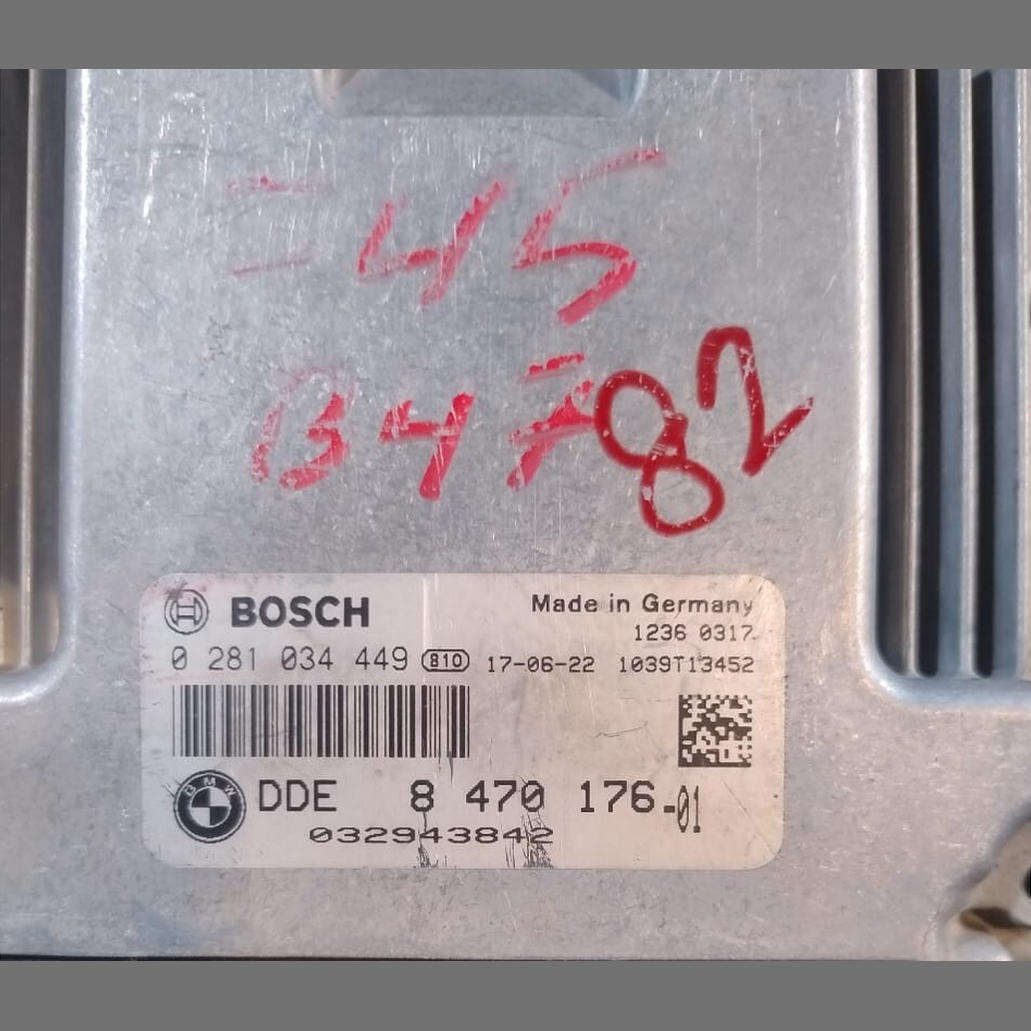 BMW 3 F30 F35 F31 ENGINE CONTROL UNIT/MODULE ECU ONLY OEM - 8470176