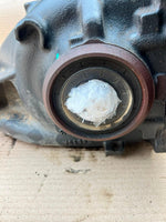 Bild in die Galerieansicht laden, 2007 BMW X5 E70 3.0d diesel M57N2 3.64 ratio Rear Differential 7552527 OEM