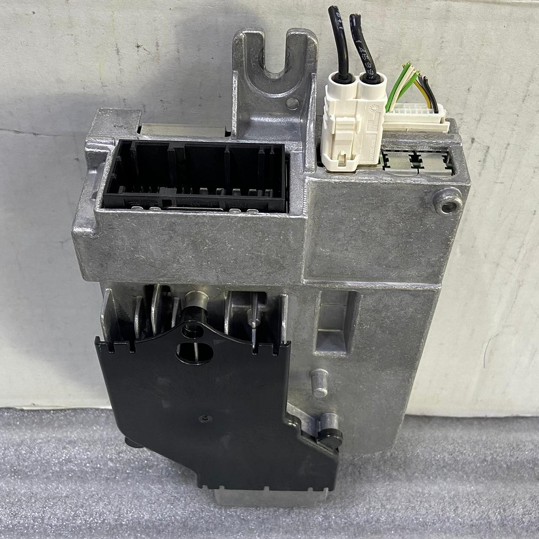 OEM BMW G05 G06 G11 G15 G20 G26 G30 Amplifier Module Audio Receiver RAM 5A9BF92