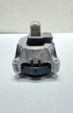 Bild in die Galerieansicht laden, 2019 BMW X3 Engine Mount 6877659 X3 G01 OEM