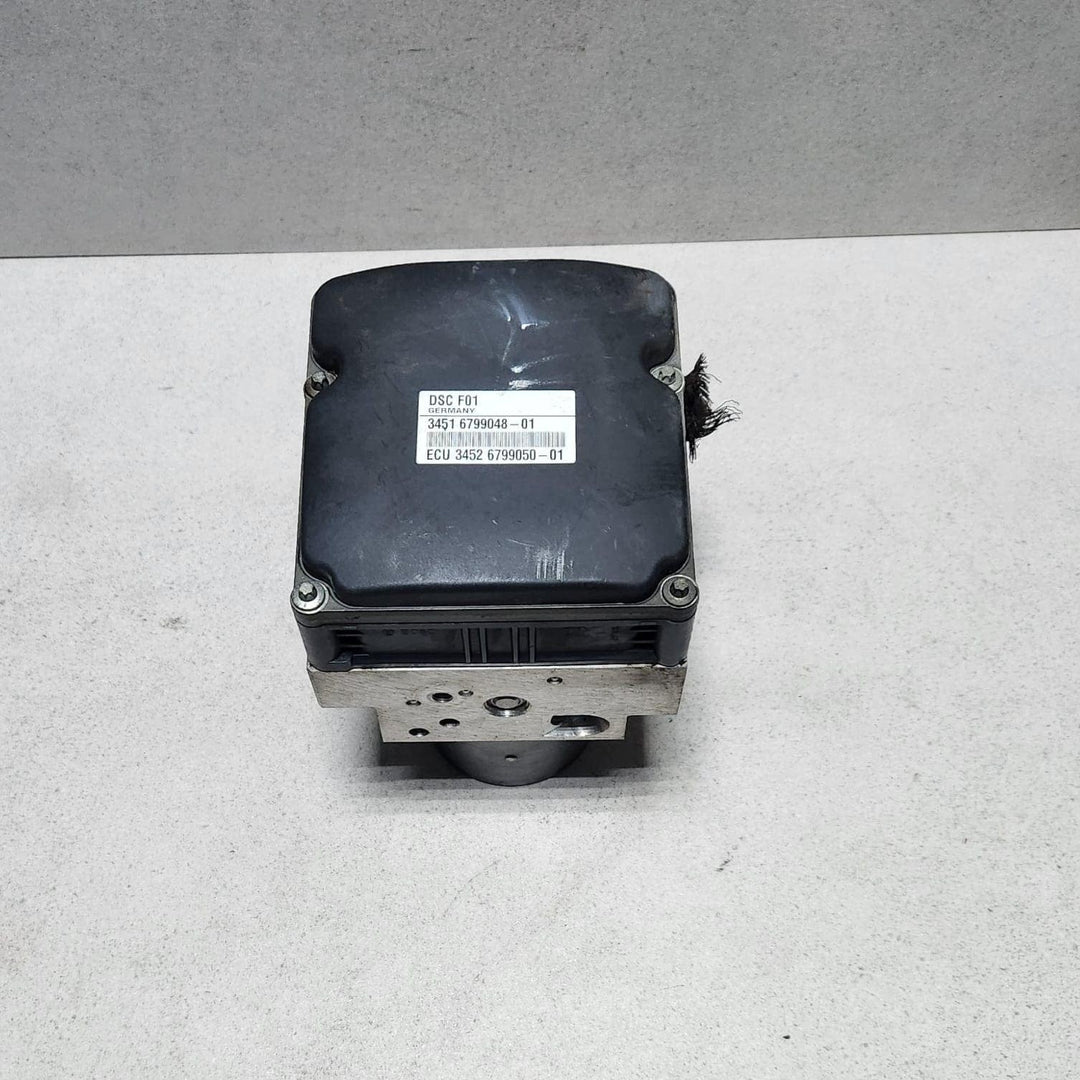BMW Abs Hydraulic Unit 6799048 7 Series F01 F02