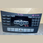 Bild in die Galerieansicht laden, 2012–2014 Mercedes-Benz W212 E-Class Head Unit CD Player A212 9007526 OEM