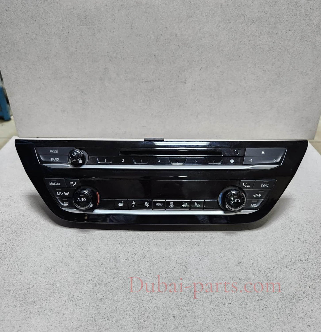 2017-2020 BMW 530i Climate Control Switch 6834441 5 Series G30 G31