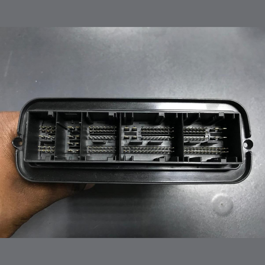 BMW 5, 7 SERIES F07 , F02 N57 ENGINE CONTROL UNIT ECU ECM DDE 8516753