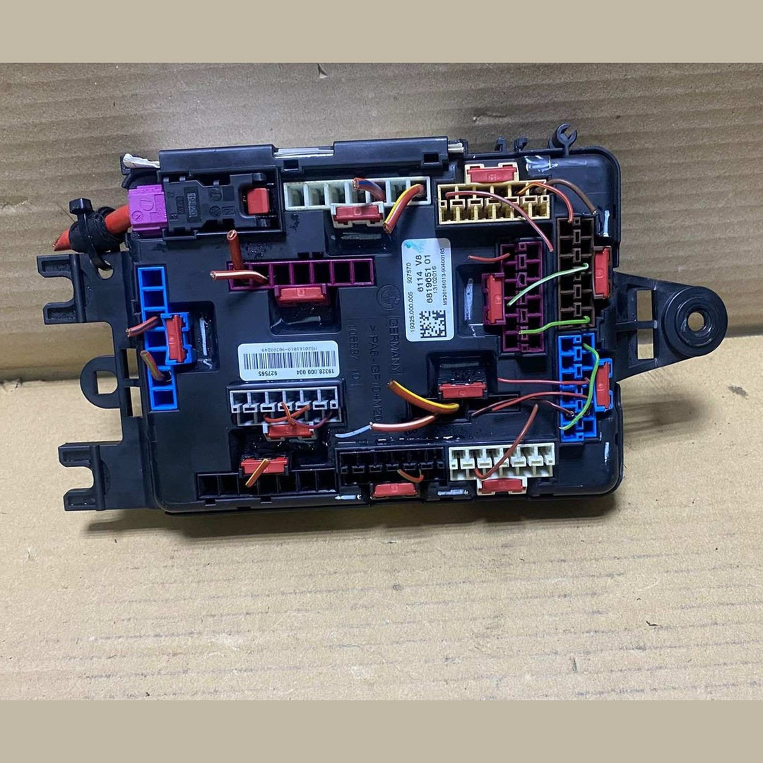 2013-2018 BMW X5 Rear Fuse Box 6819651  X5 F15, X6 F16, F85, and F86