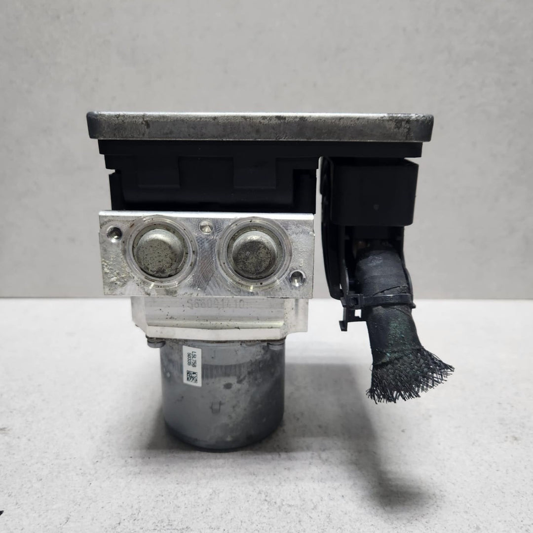 2016-2019 BMW 740i Abs Hydraulic Control Unit 6882933 7 Series G11 G12 750i