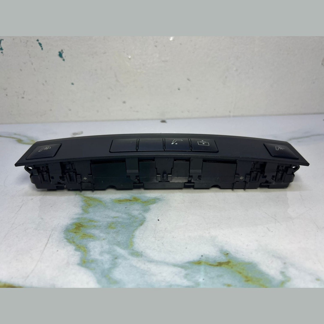 2010-2013 Mercedes E350 Heated Seat Control Switch A2128202510 E-Class W212 W207