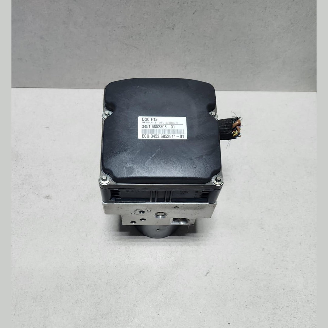 2010-2016 BMW 550i Abs Pump Module 6852808 5 Series F10 F11 and 6 Series F12 F13