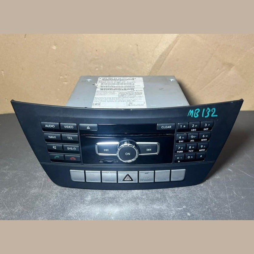 Mercedes W204 Navigation Command Radio Audio Head Unit CD Player A204 9006409