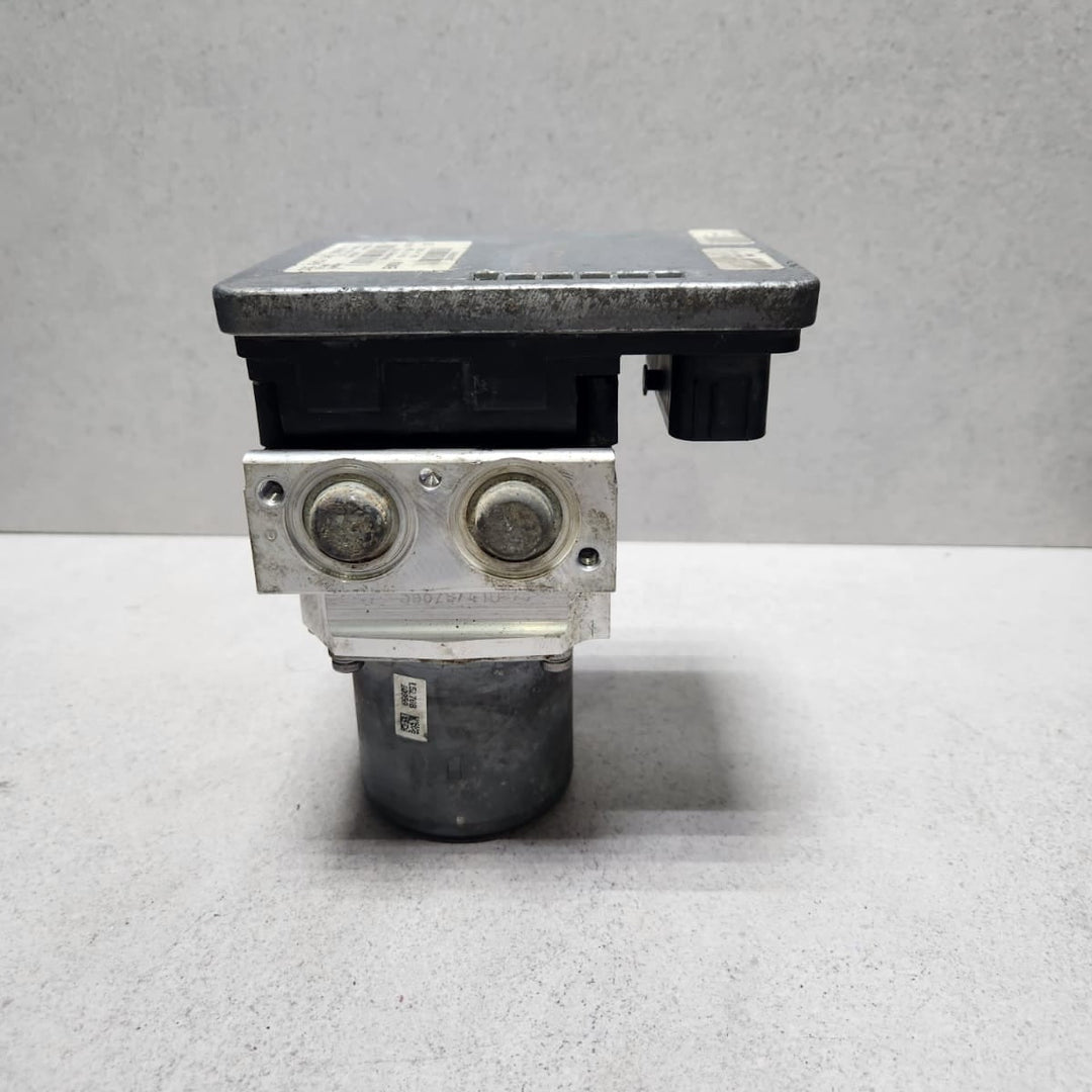 2007-2009 BMW 328i Abs Pump Module 6886959 3-Series and G30 G11 G12