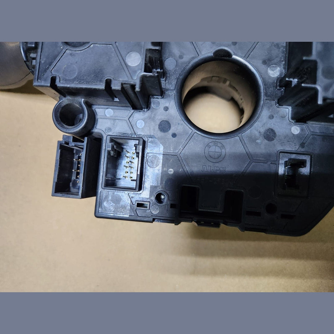 2011-2018 BMW X3 Steering Column Clock Spring Switch Assembly 9330569 F25 F48 F8