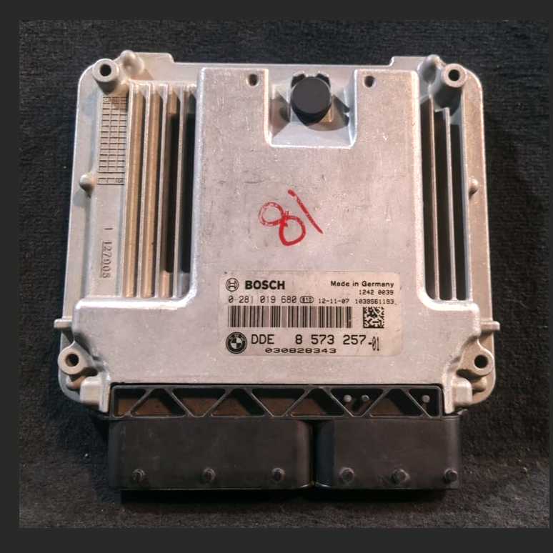 BMW F10 F11 520d DIESEL N47N 184HP  ENGINE CONTROL UNIT ECU ONLY  DDE 8573257