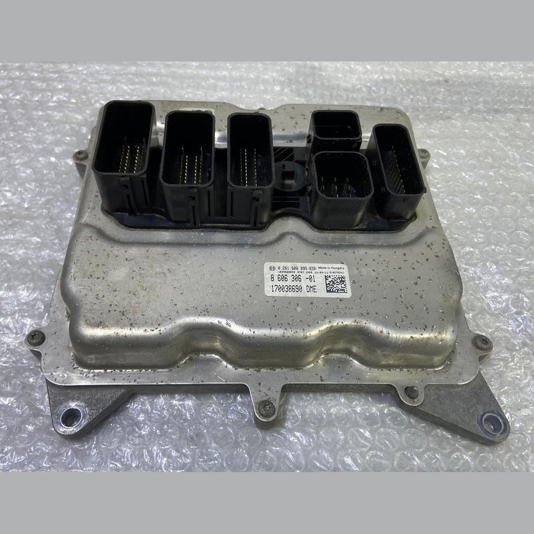OEM BMW F10 F11 F25 F30 2010-2017 N20 ENGINE CONTROL UNIT ECU KIT DME 8606306