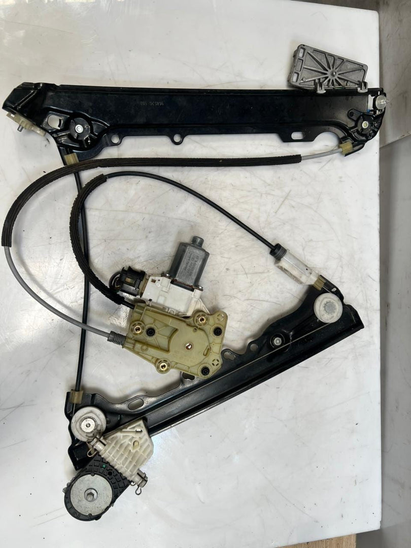 2012 BMW Z4 E89 sDrive 20I Window REGULATOR Motor Front Left 6952085 OEM