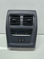 Bild in die Galerieansicht laden,  5A05665-2020-2024 BMW G26 Rear Air Vent Grille With Controller OEM
