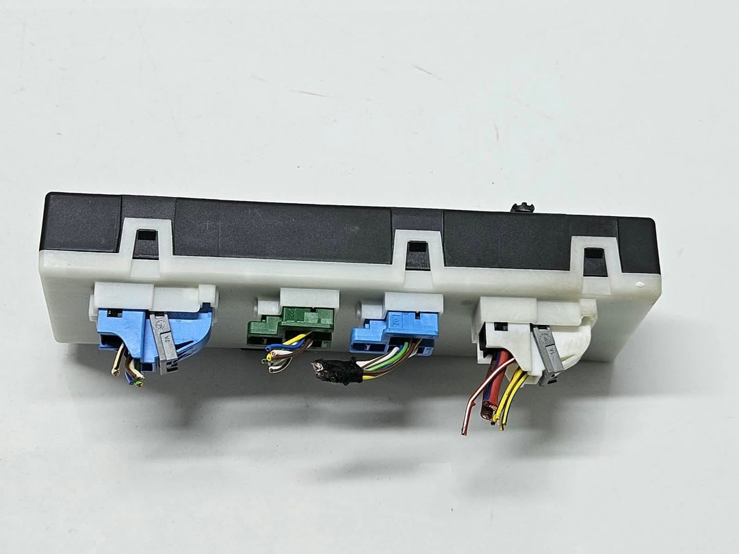 9465565-2019-2025 BMW X7 X5 G05 RHD Tailgate Control Module OEM