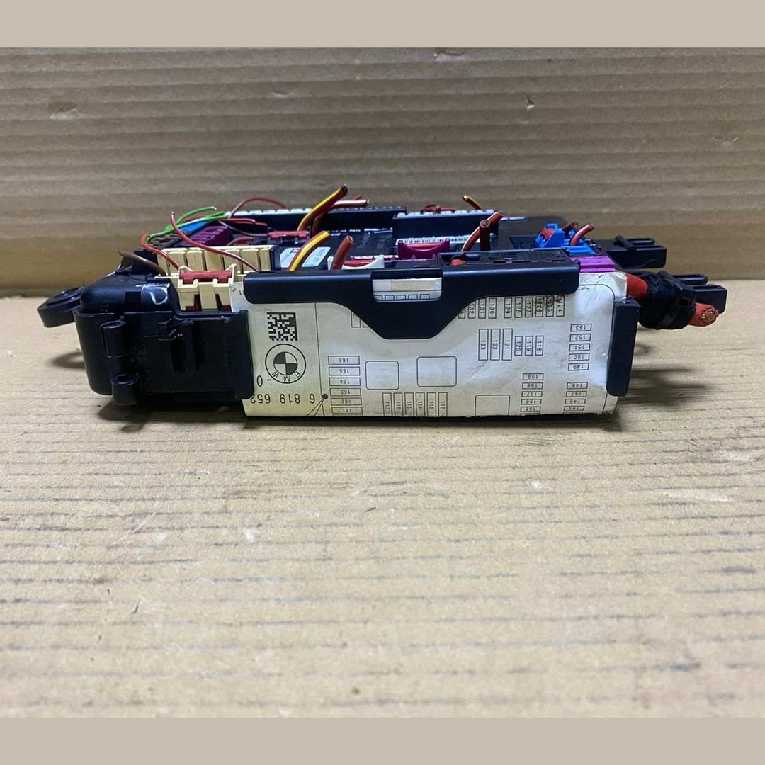 2013-2018 BMW X5 Rear Fuse Box 6819651  X5 F15, X6 F16, F85, and F86