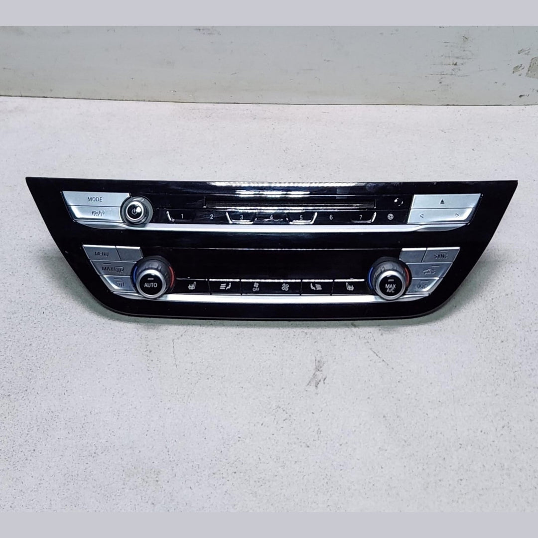 2017-2020 BMW 530i Climate Control Unit 6999451 5 Series G30 G31 G38