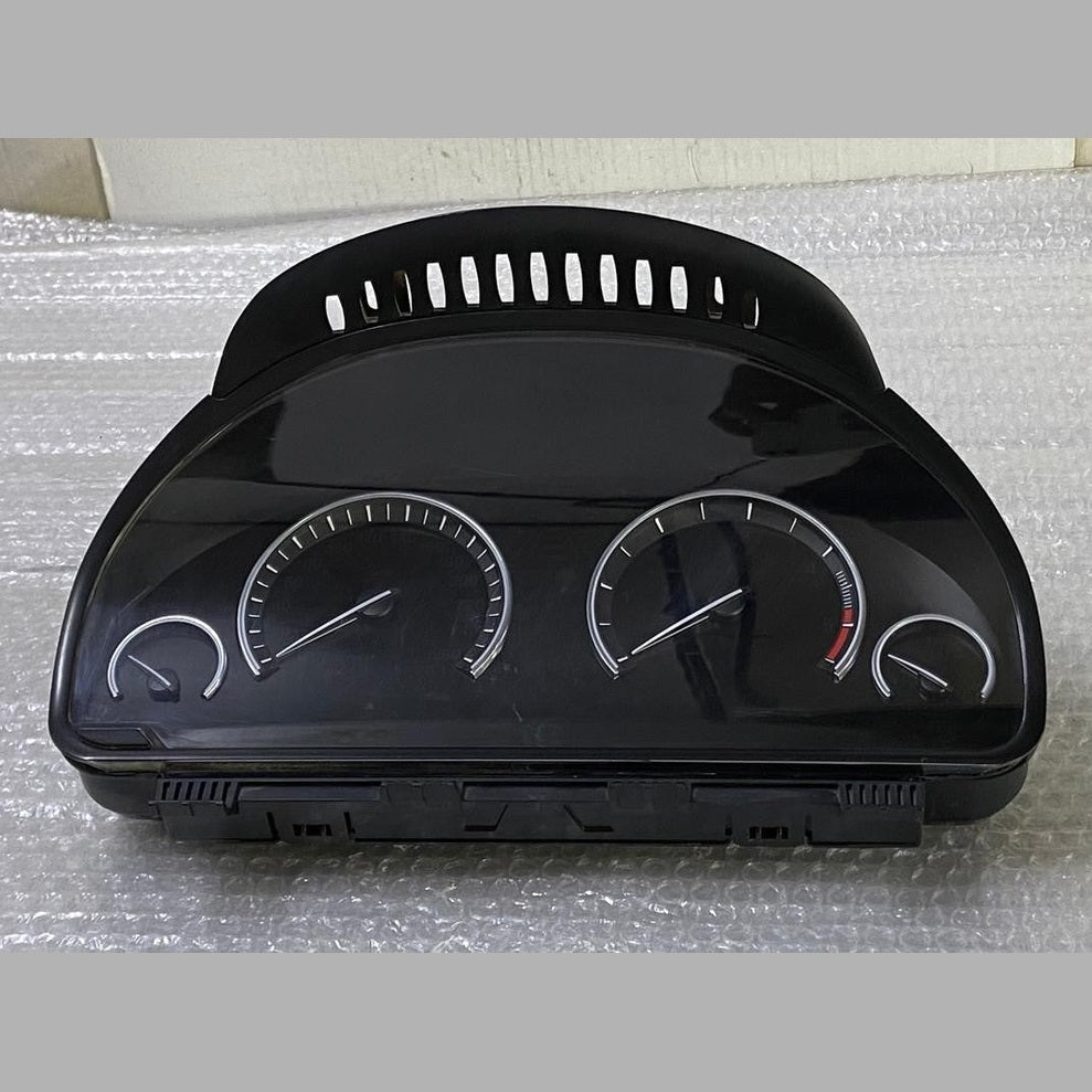OEM BMW 5 GT F07 2009 Diesel Speedometer instrument cluster 9220800 Bosch HUD