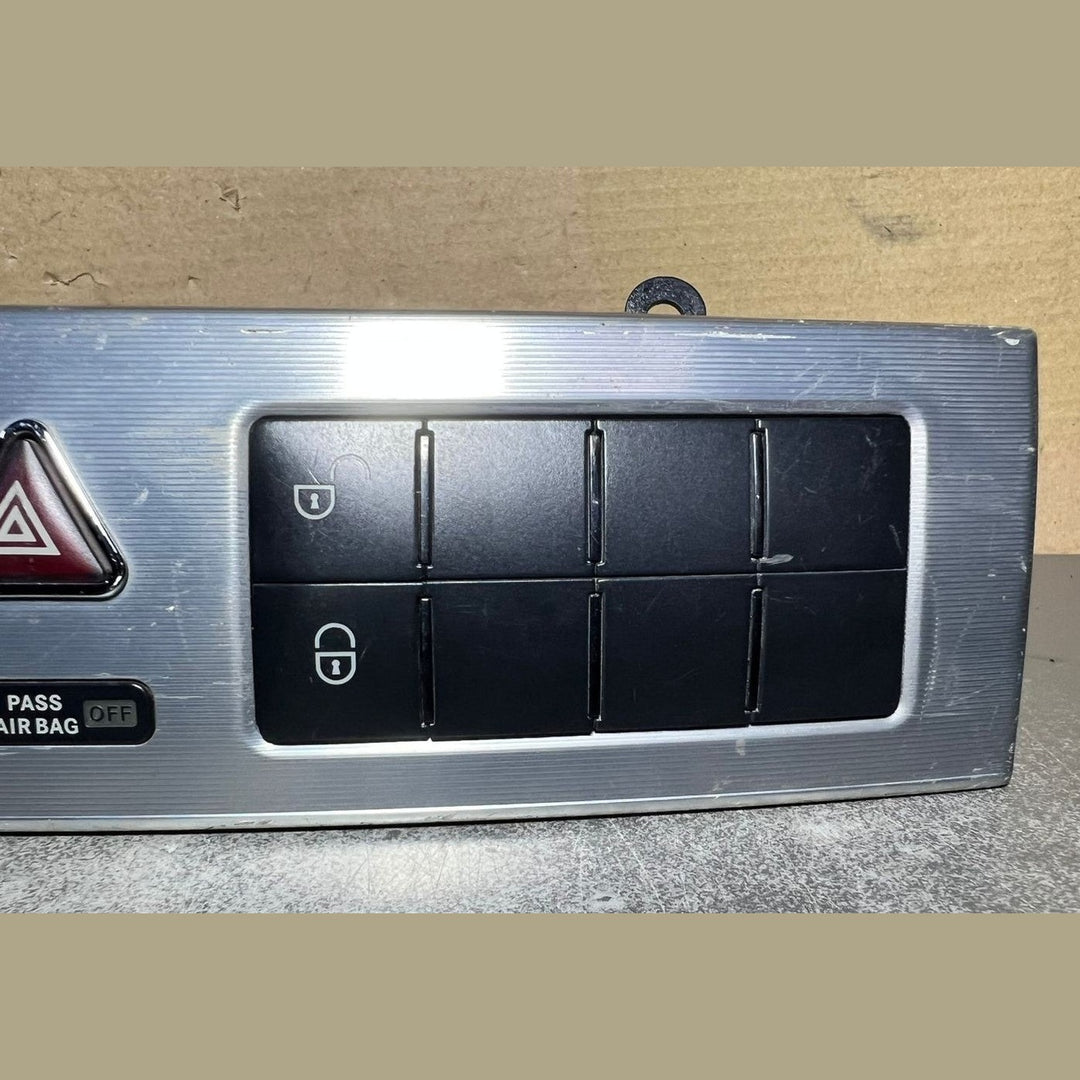 03-06 Mercedes-Benz W203 C-Class Hazard Switch Warning Button A203 8702610