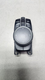 Bild in die Galerieansicht laden, 2018-2023 BMW M5 Idrive Controller Touch 9490075 F90 M5 G30 G31 G32 GT G01 X3 