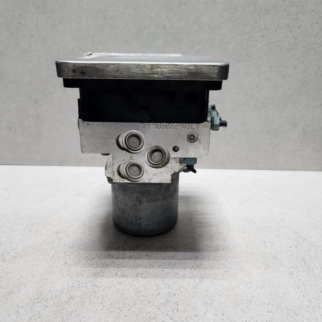 2018-2021 BMW X4 Abs Pump Module 6896980 X3 G01 G02 740i and 530i