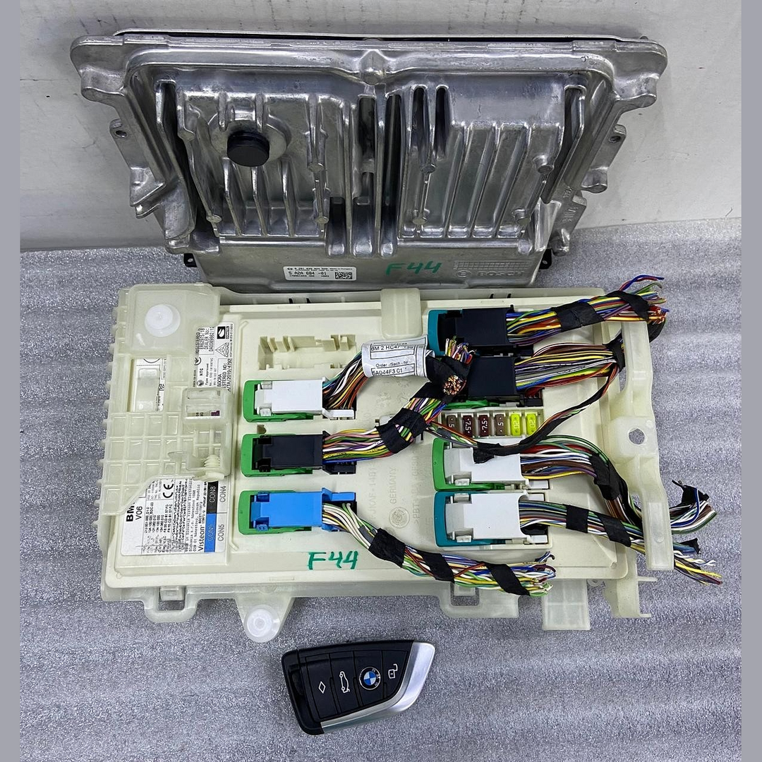 OEM BMW SERIES 2 GRAN COUPE (F44) ENGINE CONTROL UNIT DME ECU SET 5A2A684