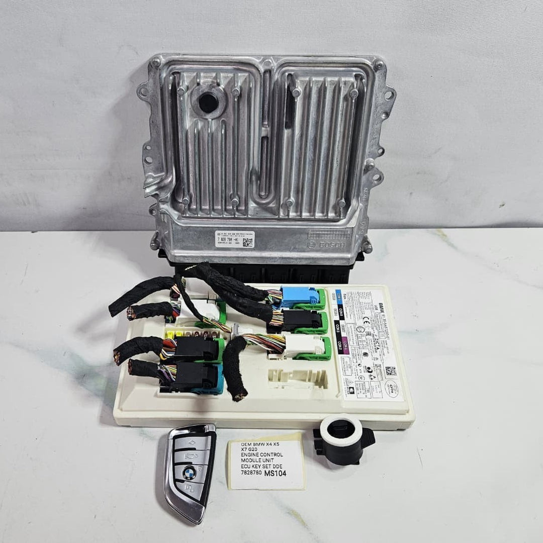 OEM BMW G07 BMW X7 30dX MAY 2022 ENGINE CONTROL ECU KIT DDE BOSCH 7828780 RHD