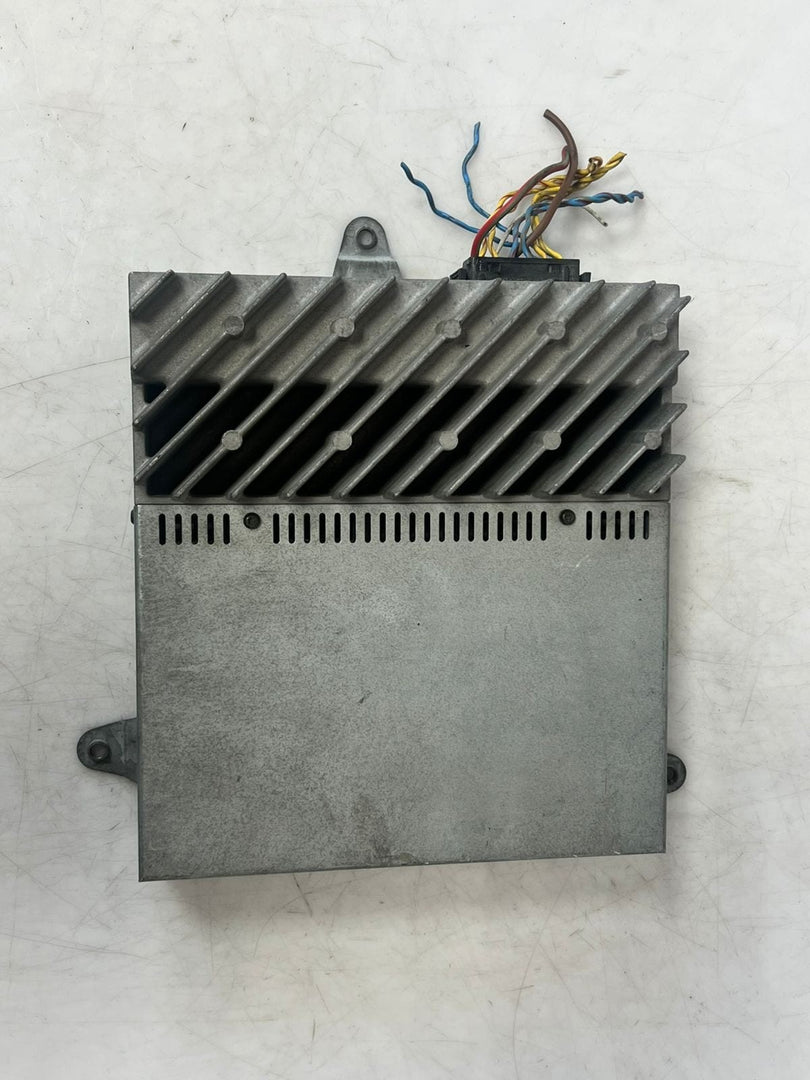 2001-2003 BMW 525i E39 5 528i 530I Series Audio Amplifier 8362444 OEM
