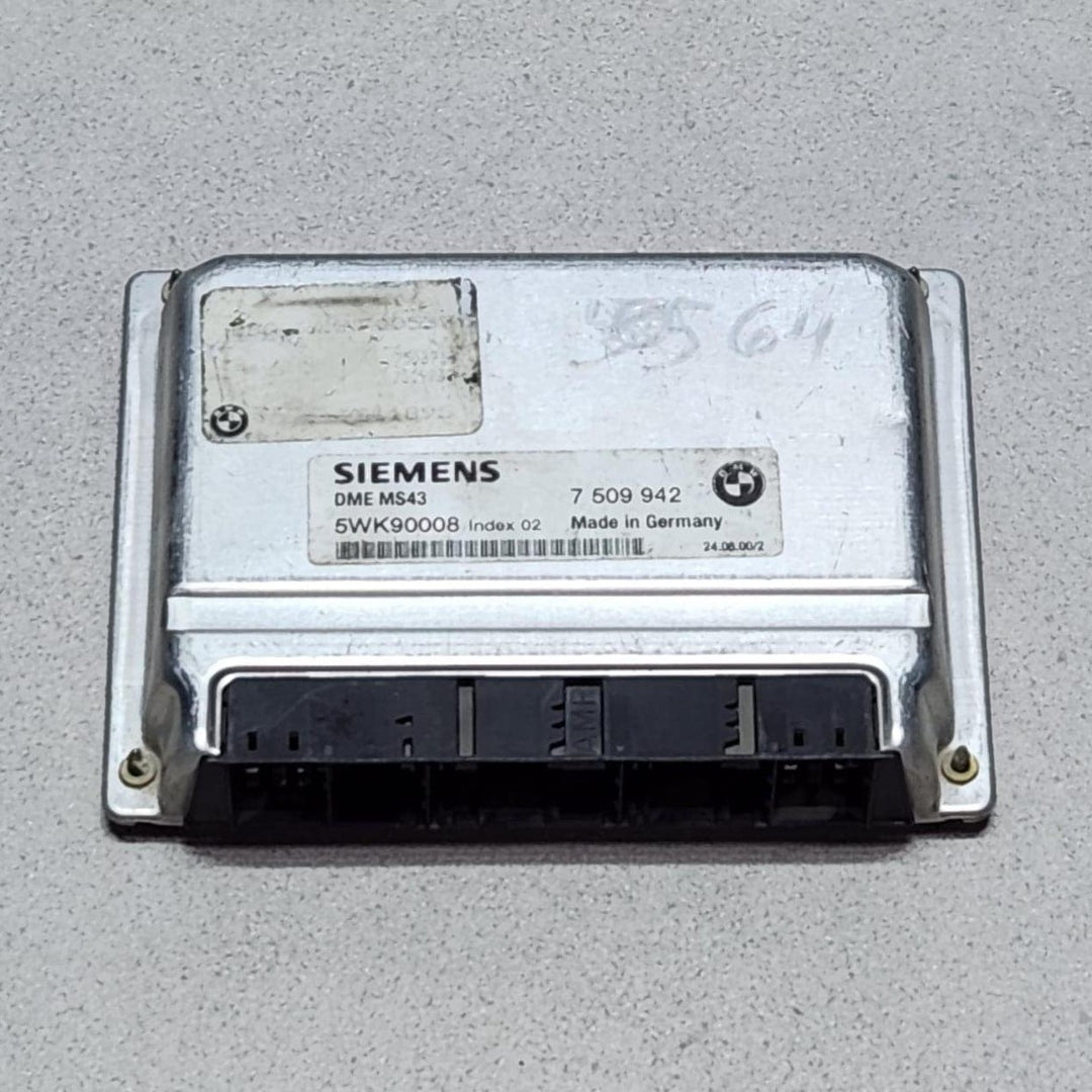 2001-2005 BMW 325i Engine Control Unit 7509942 5 Series E39