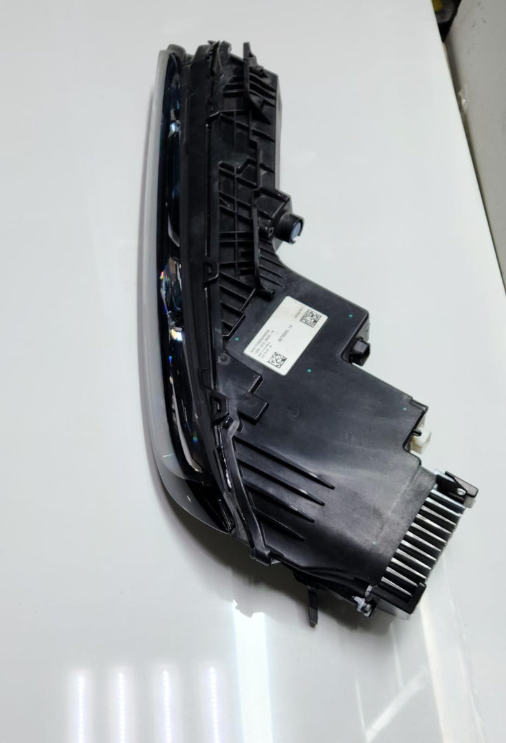2023-2024 BMW 7 Series Left Headlight CRYSTAL 9879935 7 Series G70 OEM