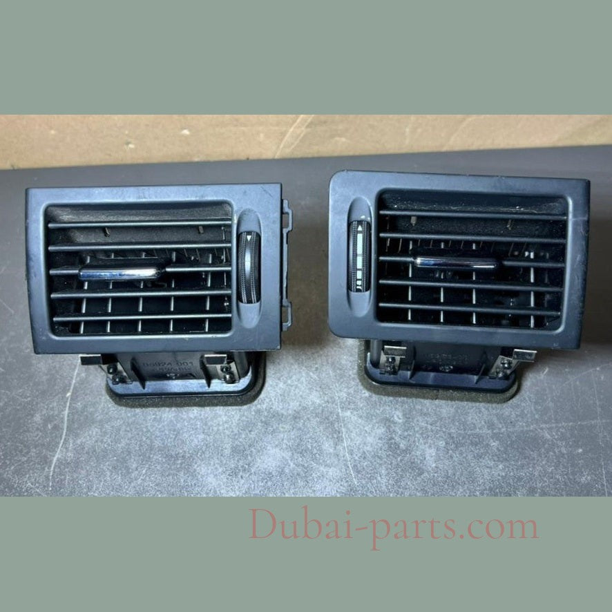 08-10 Mercedes W204 Class Front Dashboard Left \ Right Heater A/C Air Vent