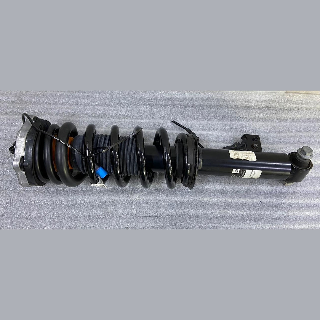 OEM BMW F97 F98 Strut Rear Right Shock Absorber VDC Spring 8067508